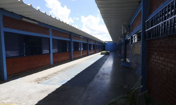 MEC finaliza proposta de ampliação de escolas cívico-militares no país