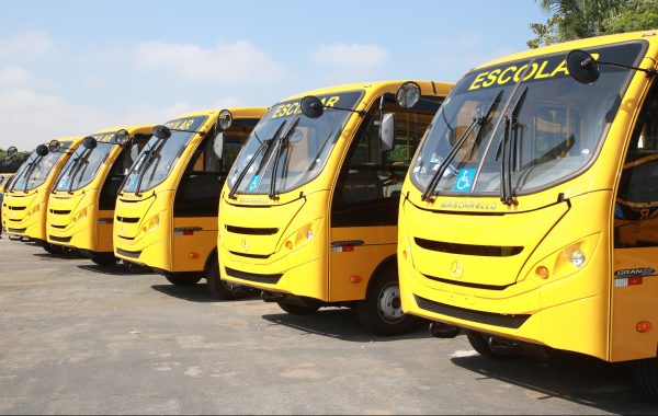 Governo de SP anuncia investimento de R$ 280,4 milhões na compra de 970 ônibus escolares e 119 caminhões frigoríficos