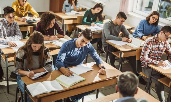 Ensino médio pode passar por nova reforma em 2024
