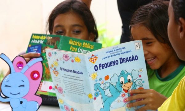 Dia Nacional do Livro Infantil é comemorado nesta terça (18)